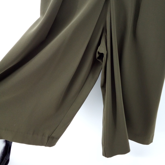 Uniqlo Olive Green Capri Pants Coo lats S Career Work Summer Spring Fall - Picture 4 of 8